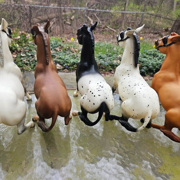 Black Horse Ranch Breyer Balking Mules RARE special run - Picture 10 of 12